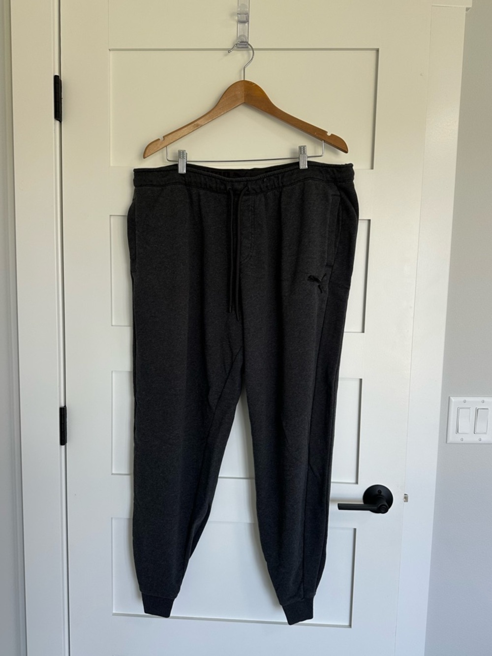 Puma Men's Dark Gray Charcoal Jogger Sweatpants Size XXL